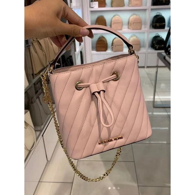 6月★Michael Kors★SURI SM BUCKET XBODY org.jpg