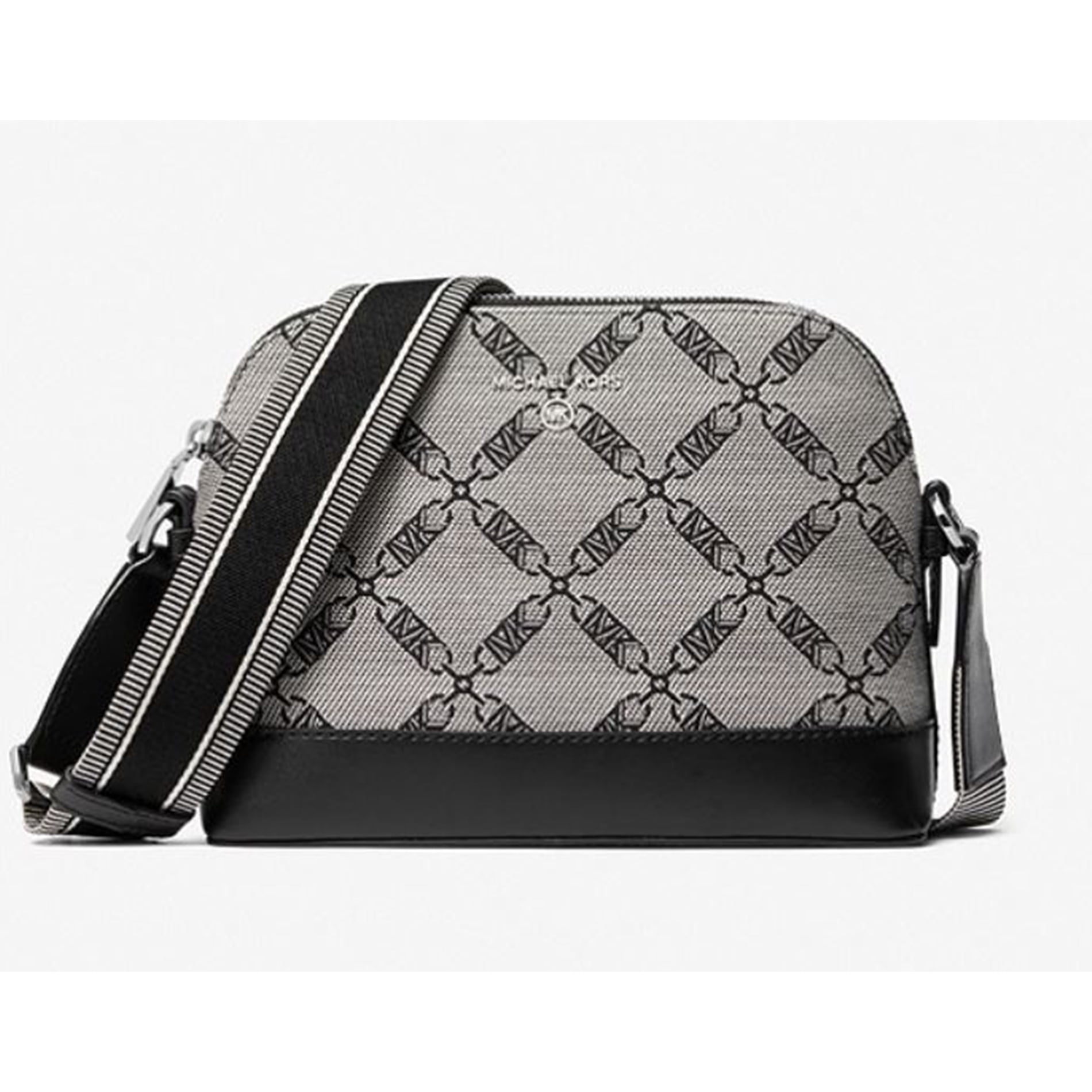 Jet Set Small Pebbled Leather Double Zip Camera Bag