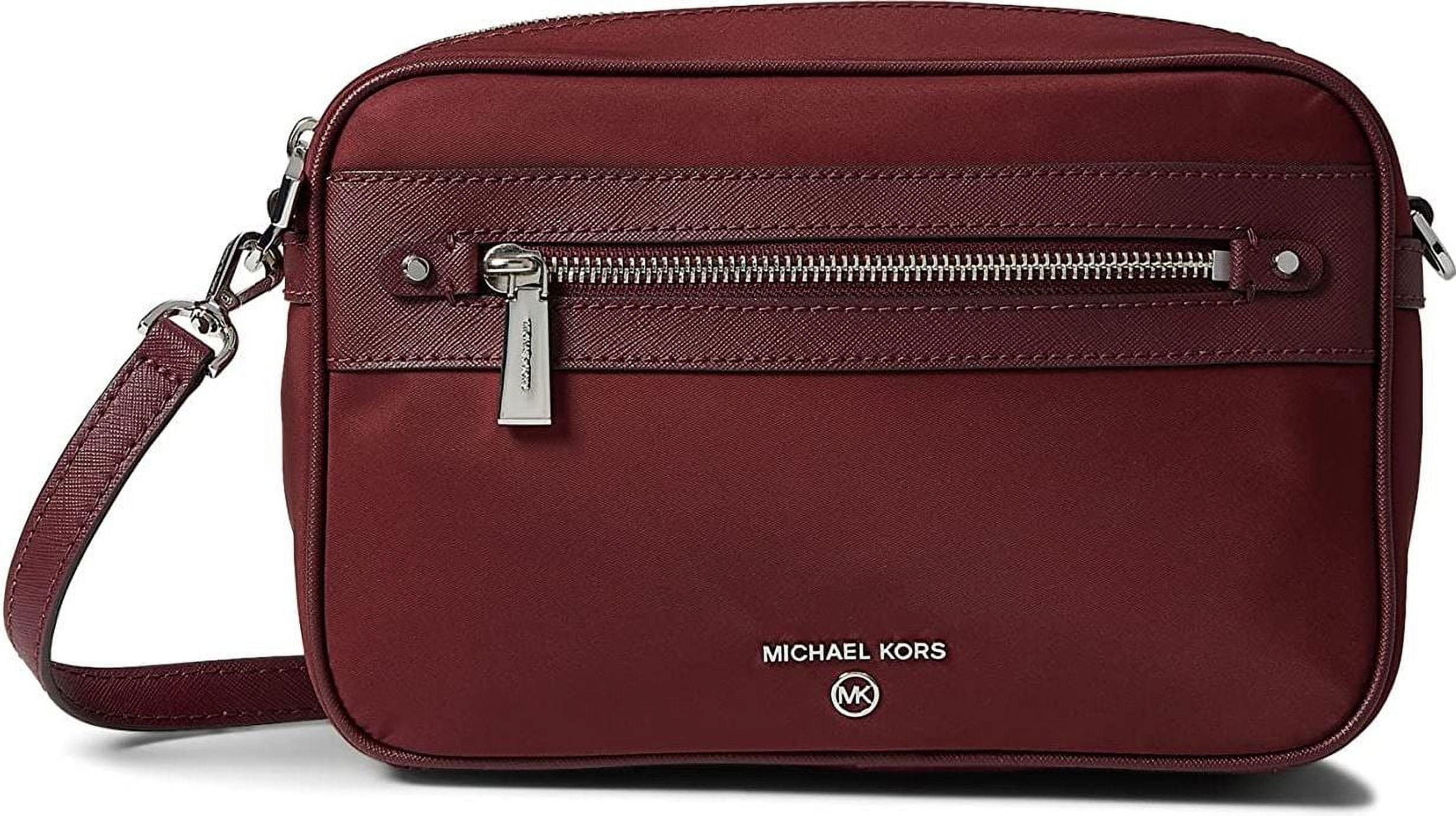 Micheal Kors Jet Set Charm Large East/West Camera Crossbody for Sale in  Westminster, MD - OfferUp