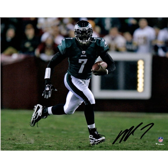 Michael Vick Philadelphia Eagles Autographed 8" x 10" Running Photograph - Fanatics Authentic Certified