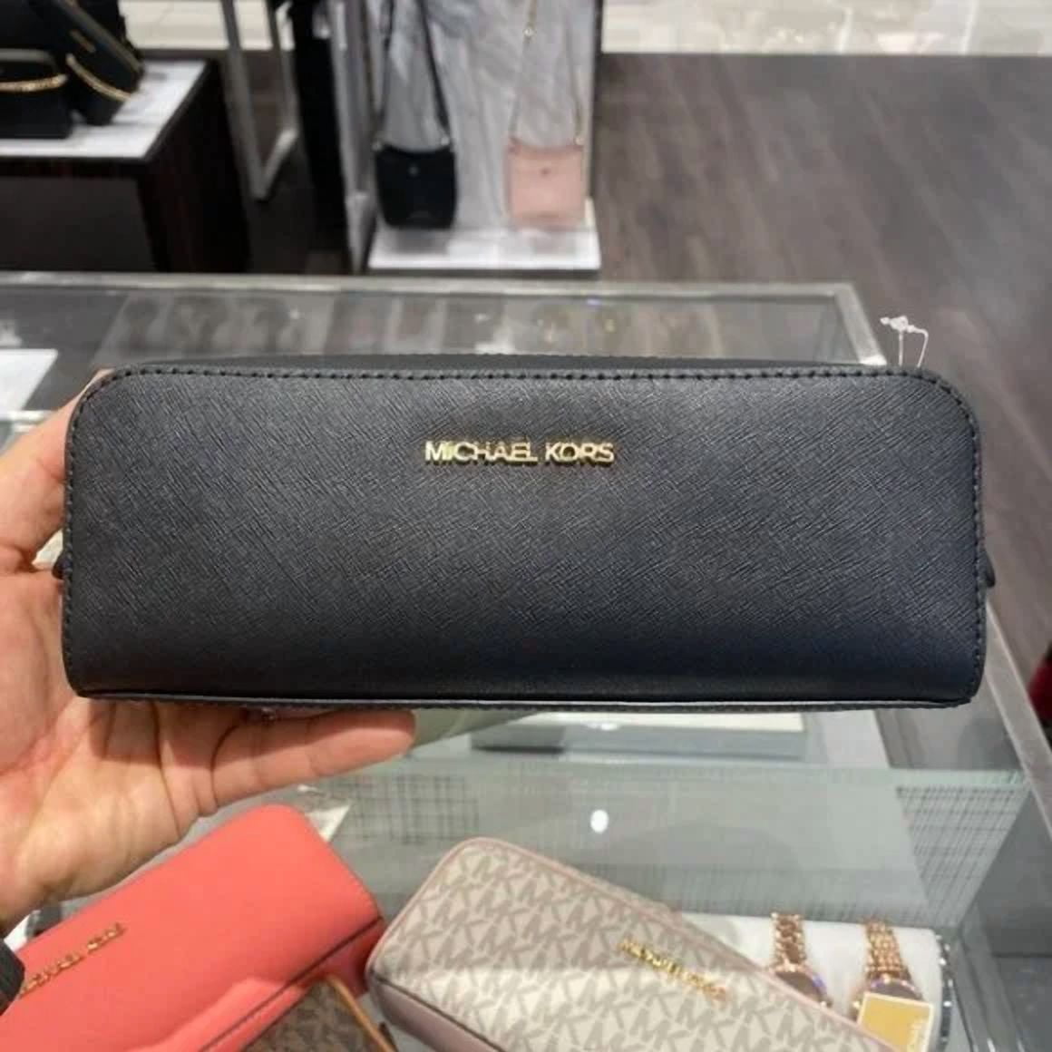 Michael kors MK Giftables Travel Pouch Cosmetic Makeup Bag Black