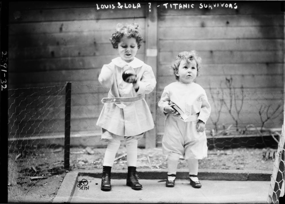 Michel & Edmond Navratil aka Louis & Lola their father perished Canvas Art - George G Bain (18 x 24)