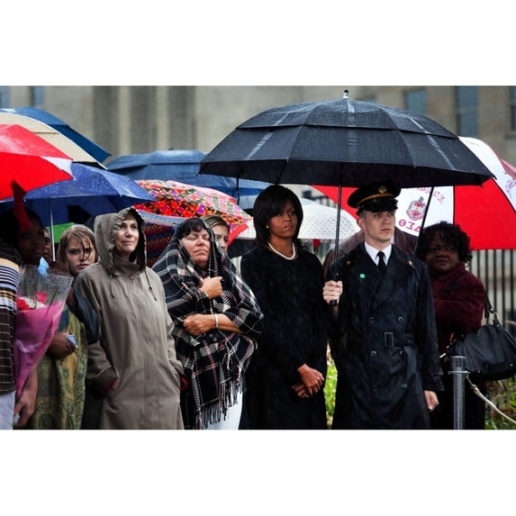 Michelle Obama Attends A Wreath Laying Ceremony At The Pentagon On The Rainy Eighth Anniversary Of The 911 Terrorist
