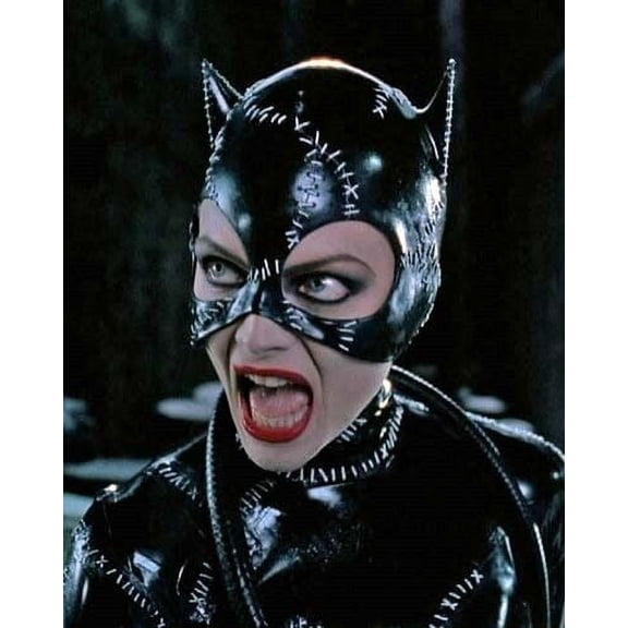 Michelle Pfeiffer as Catwoman doing growl 5x7 inch photo