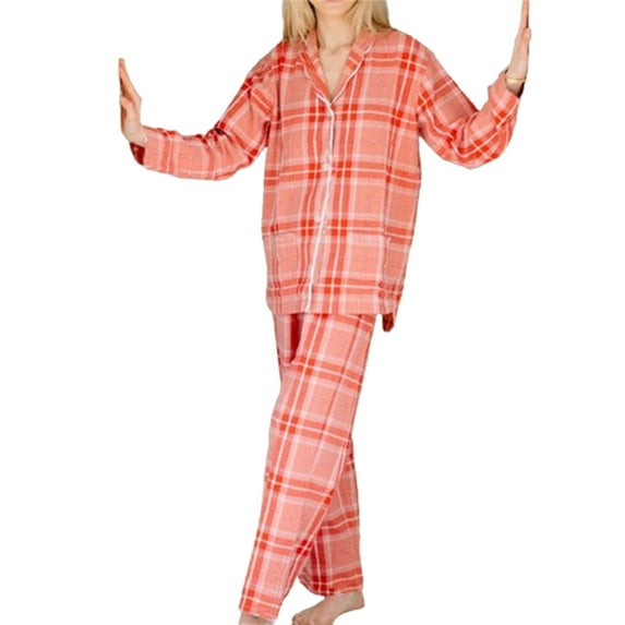 Michellecmm Women’s 2 Piece Christmas Pajamas Scalloped Long Sleeve Shirt + Pants