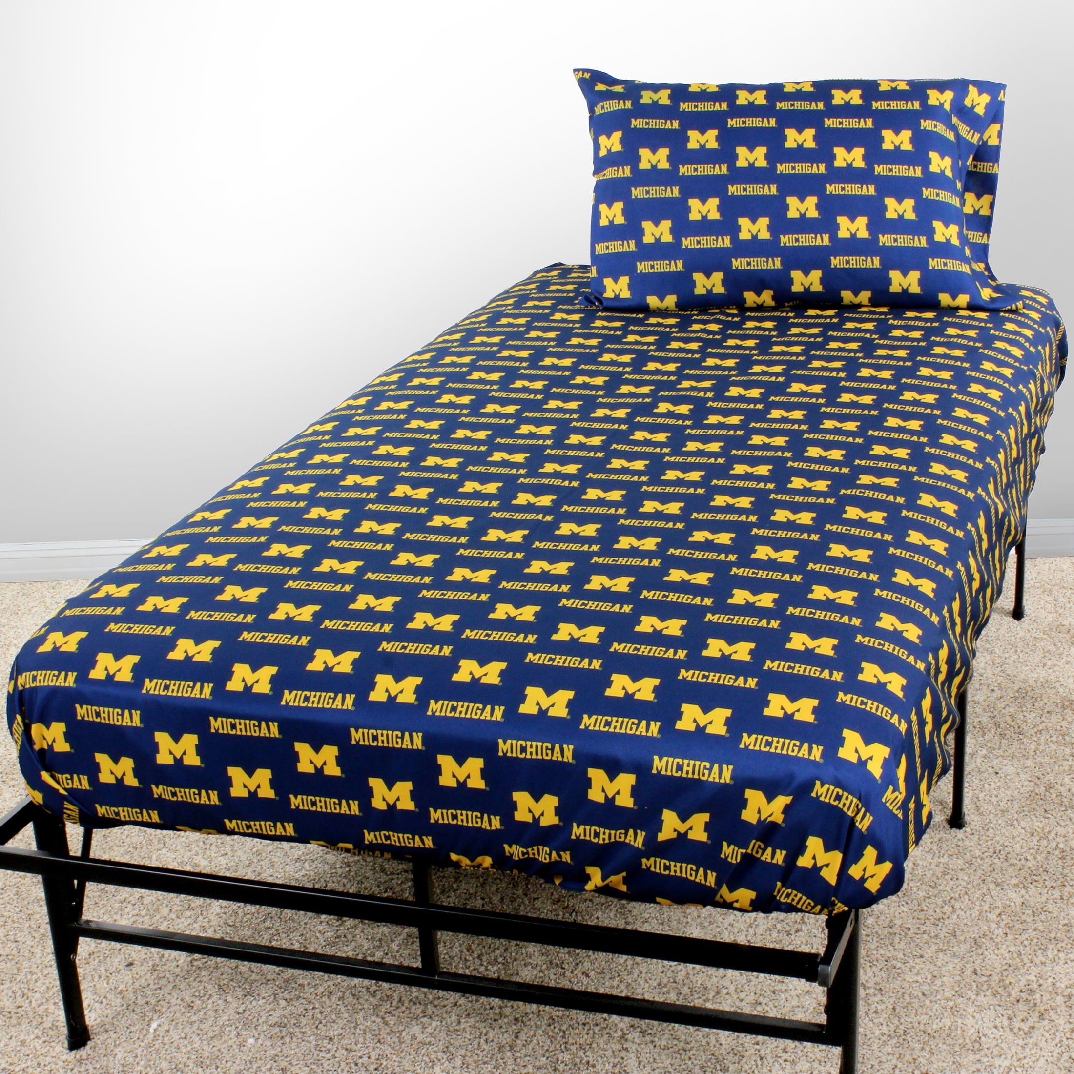 Michigan Wolverines 100% cotton, 3 piece sheet set - flat sheet, fitted sheet, 1 pillow case, Twin, Team Colors