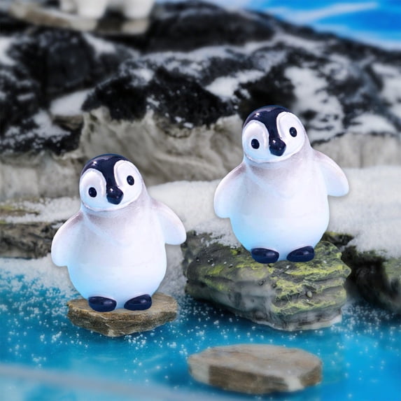 Micro Landscape Decor Winter Penguin Polar Bear Seal Iceberg Figurines for Home Balcony Moss Garden