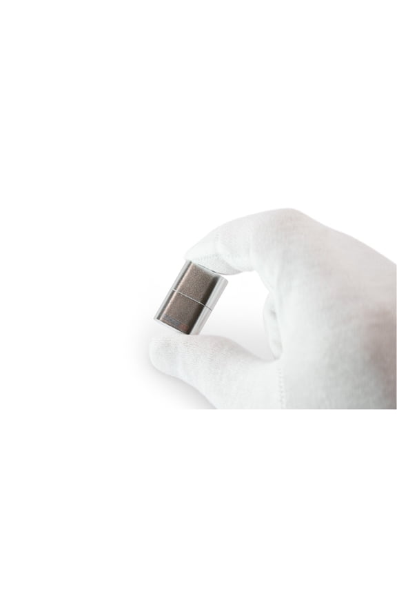 MicroSD Reader with Keychain Ensures Quick Data Transfer on Mac & PC