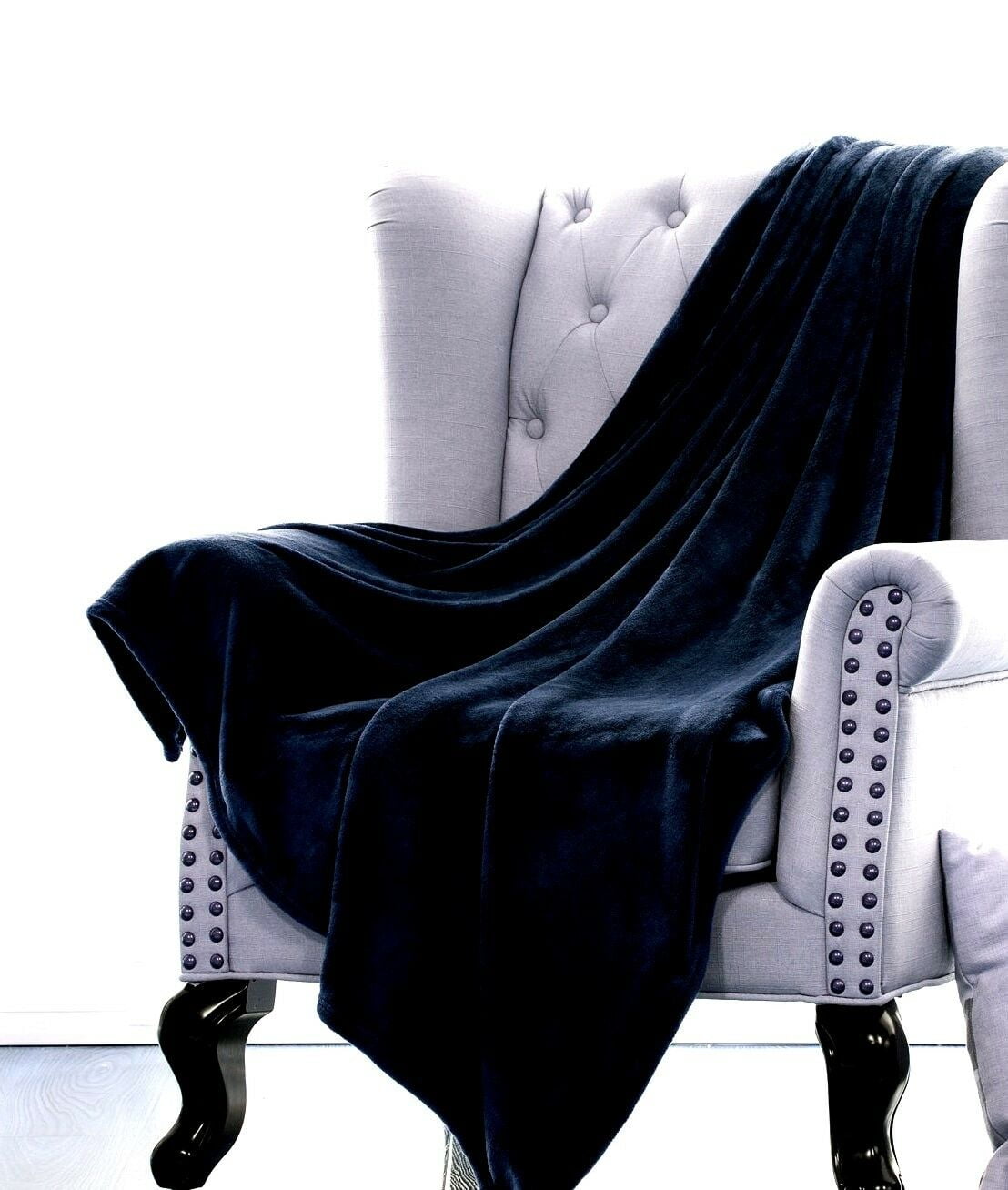 Black fleece throw online blanket