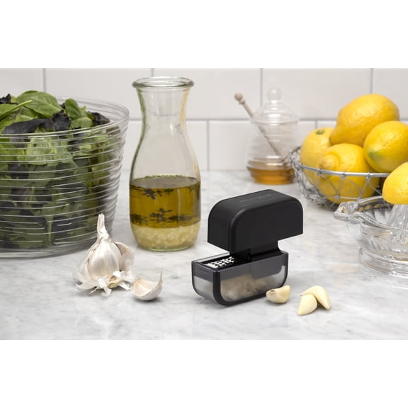 Microplane Garlic Mincer & Slicer Black