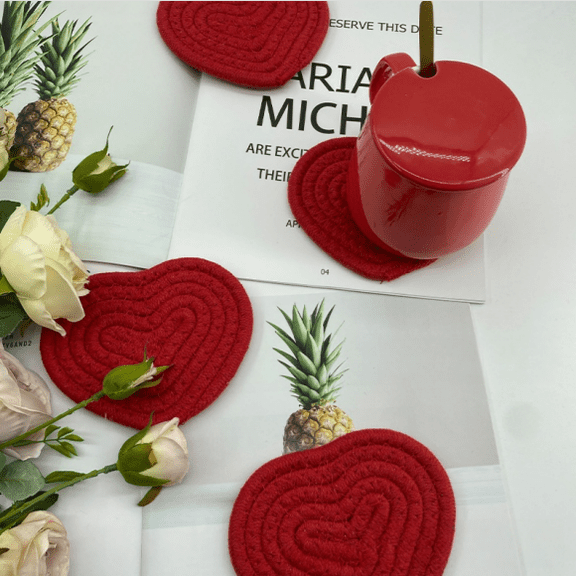 Mictong woven heart-shaped insulation pad, 4.93x4.14-inch cotton rope coaster, hand woven coaster for beverage coasters, suitable for home kitchens, offices, coffee shops, 4-piece, red