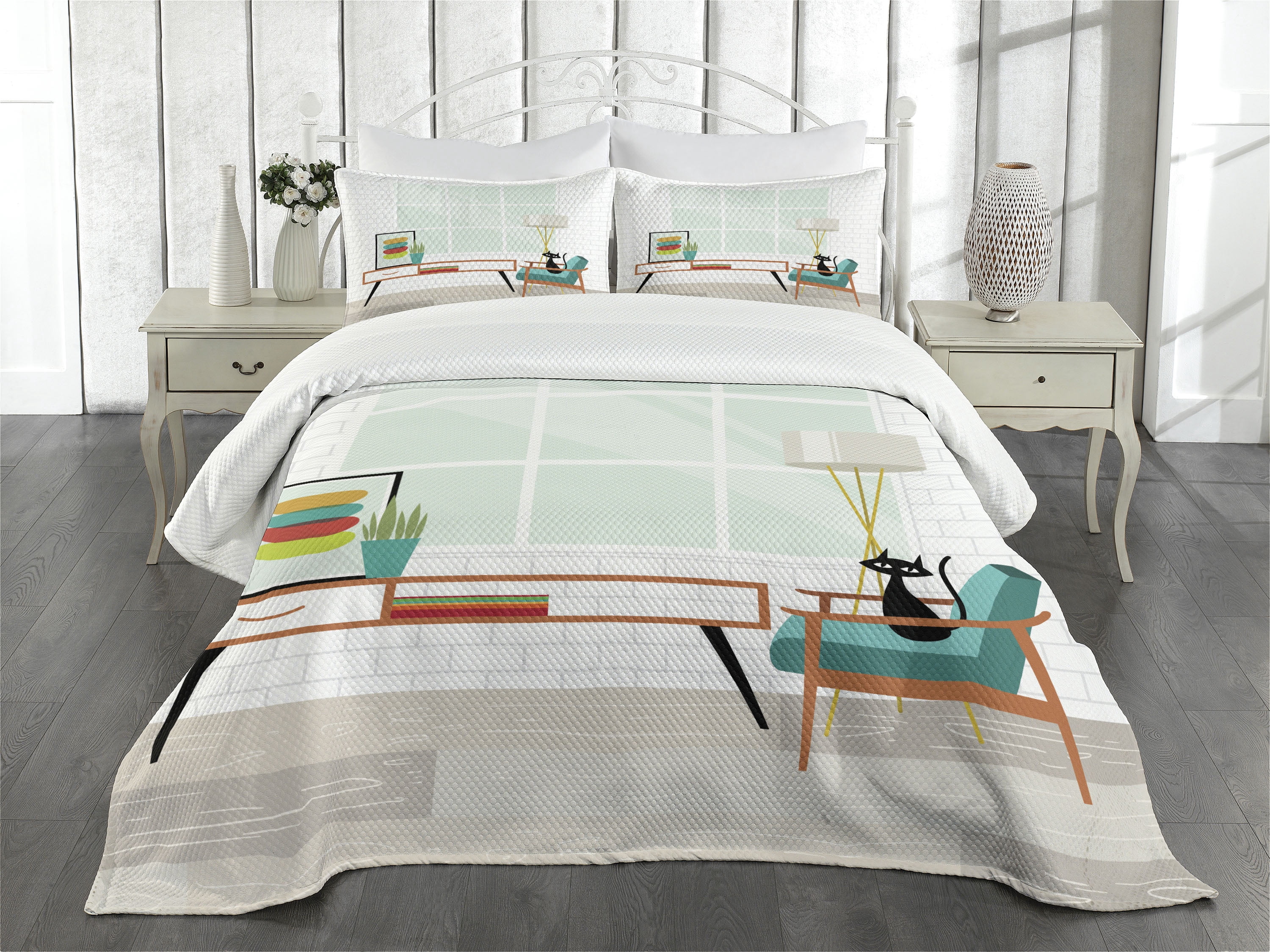 Mid Century Bedspread, Cozy Room Scene Illustration with Modern Style Furniture and Cat, Decorative Quilted 3 Piece Coverlet Set with 2 Pillow Shams, Queen Size, White Multicolor, by Ambesonne