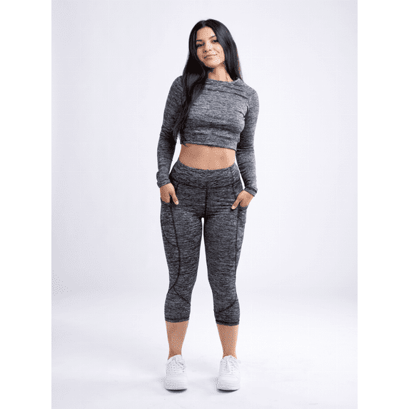 Mid-Rise Capri Fitness Leggings with Side Pockets