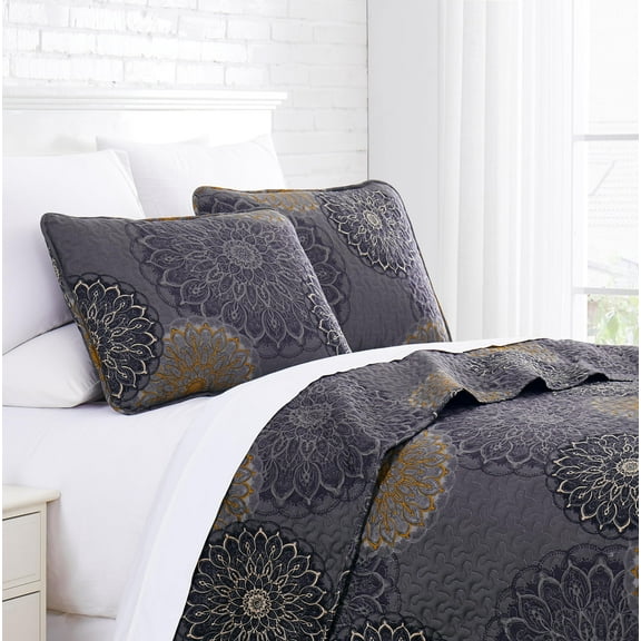 Midnight Floral Oversized Premium Collection Quilt Set