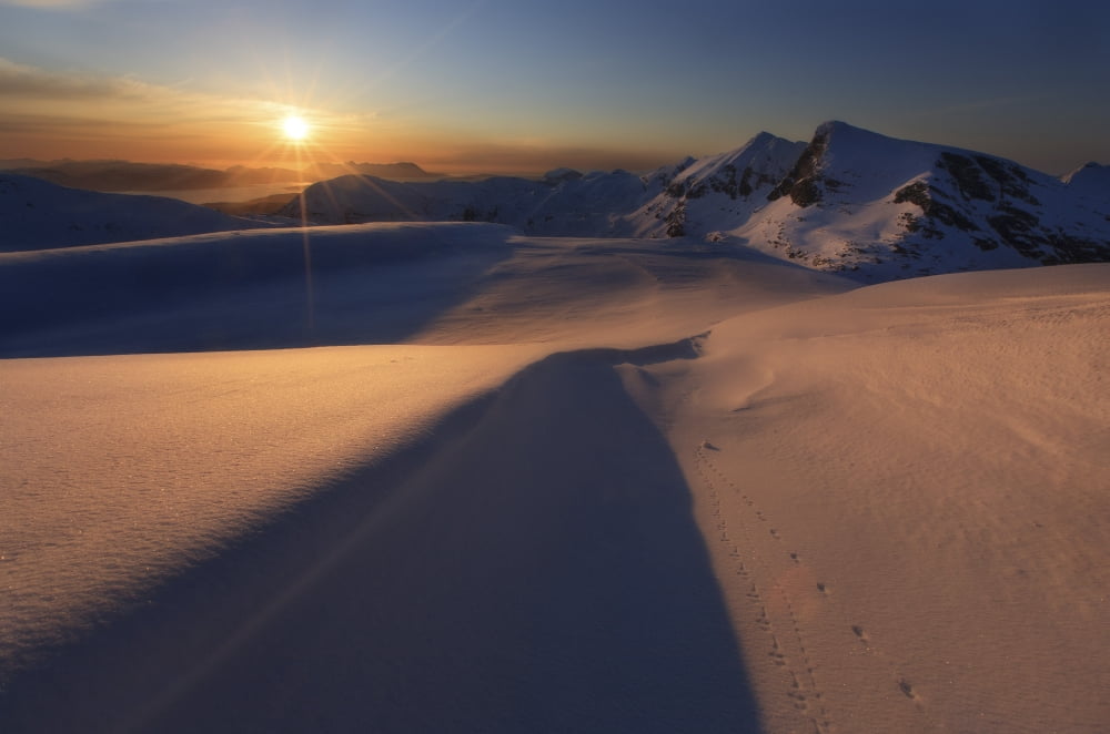 Midnight Sun over Lilletinden Mountain Nordland Norway Canvas Art - Arild HeitmannStocktrek Images (18 x 12)