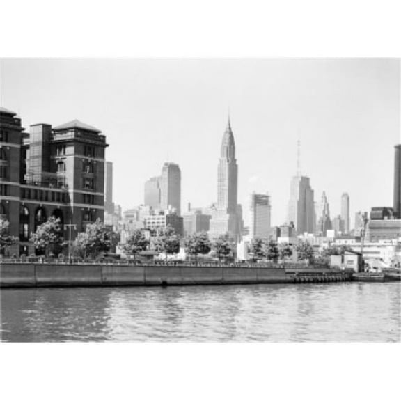 Midtown Manhattan Skyline Poster Print - 18 x 24 in.