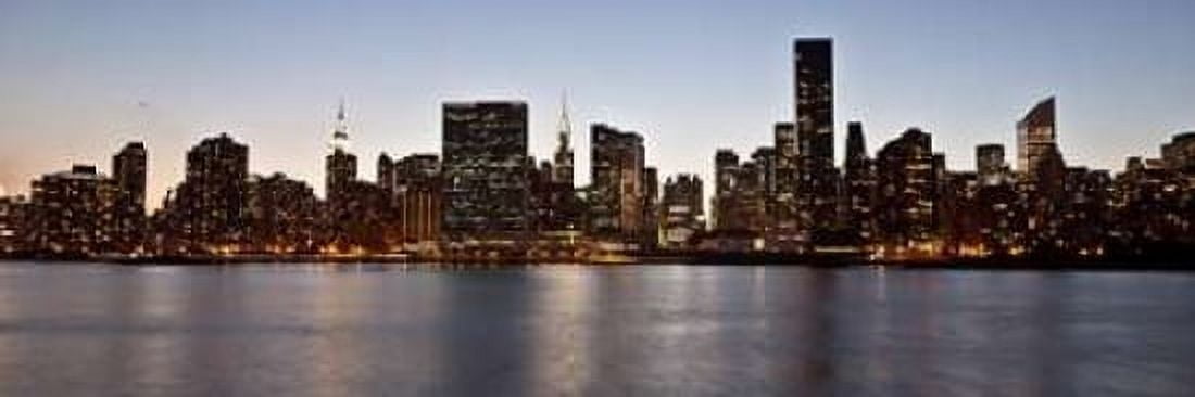 Midtown Manhattan skyline NYC Canvas Art - Michel Setboun (8 x 24)