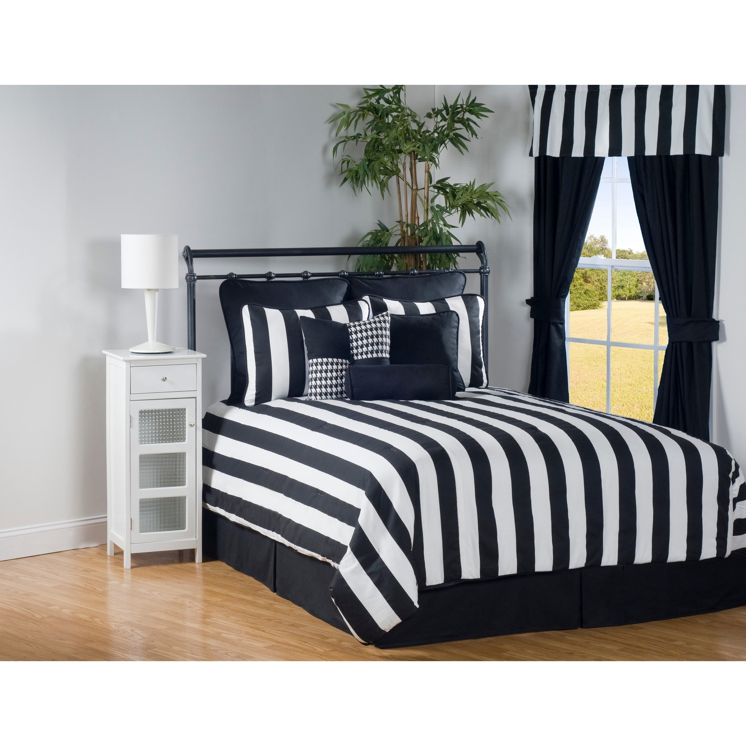 Full Black and White Cotton Stripe Comforter Set