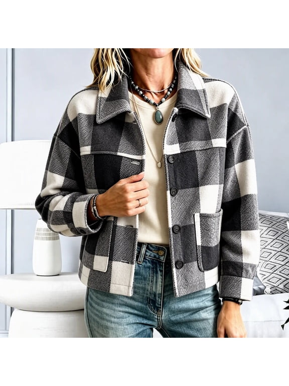 Plaid Shacket Jacket Women Button Down Long Sleeve Oversized Shirt Coat with Pockets Casual Cropped Flannel Outerwear for Fall Winter Layering Everyday