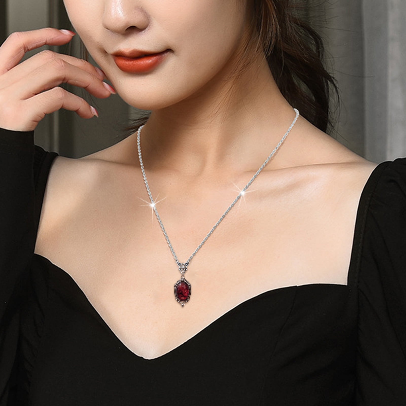 Old fashion necklace deals