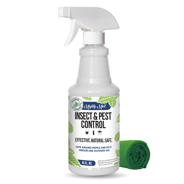 Mighty Mint 16 oz Peppermint Oil Insect & Pest Spray Microfiber Cloth