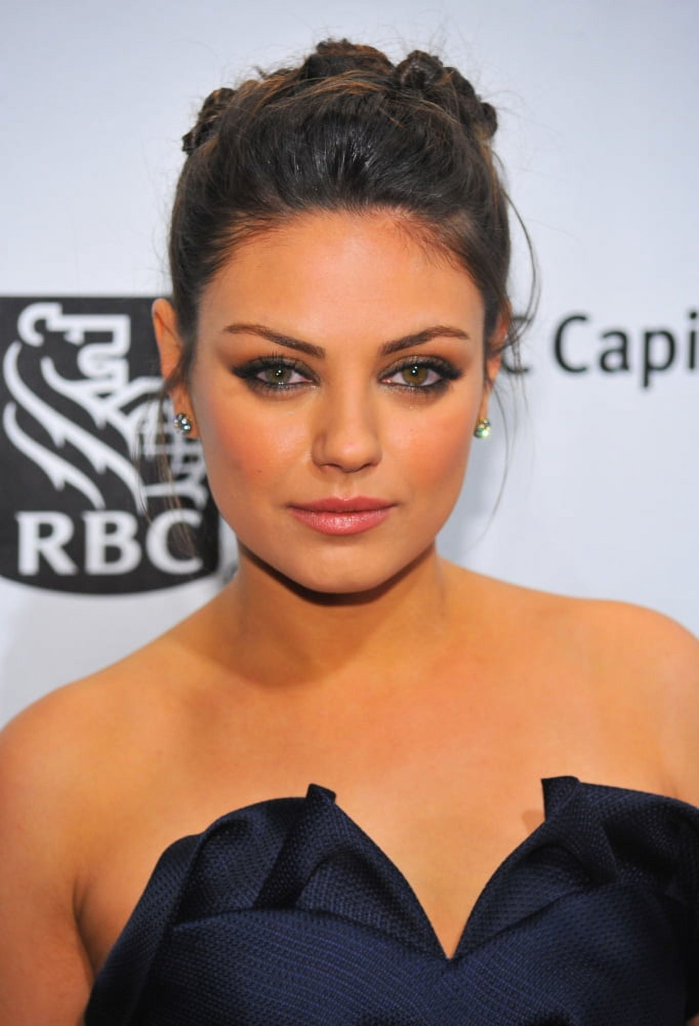 Mila Kunis At Arrivals For IfpS 20Th Anniversary Gotham Independent Film Awards Canvas Art -  (16 x 20)