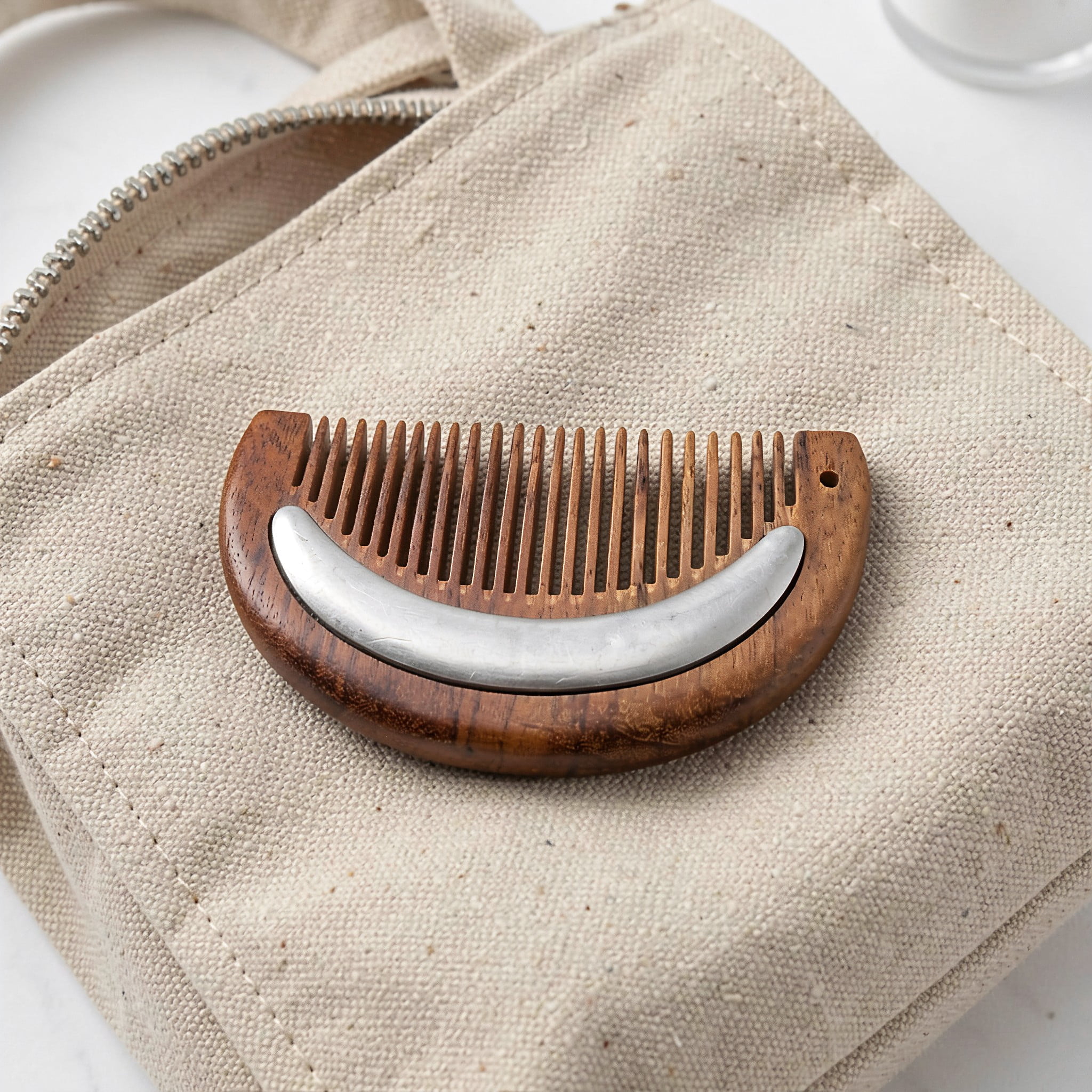 Milisten Wood Wide Tooth Comb Handheld Design with Moon Shape and ...