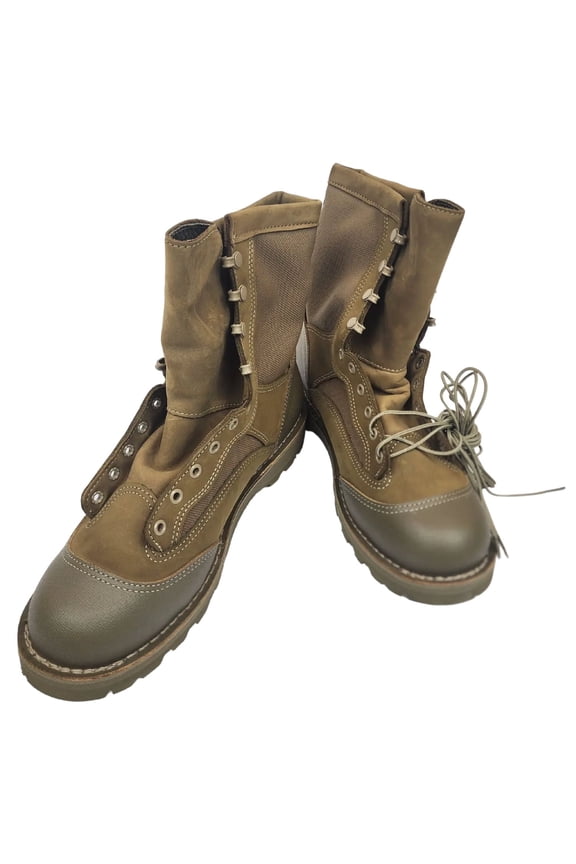 Never Issued 11W Temperate Weather Danner Boots Style 15660X