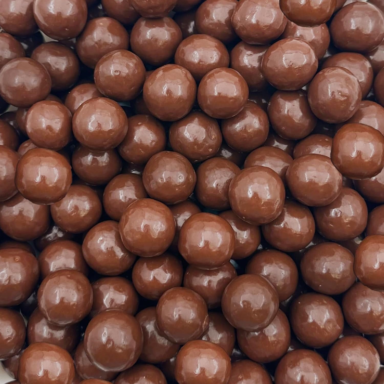Milk Chocolate Malted Milk Balls | 2-Pound Bag | Classic Candy | Old-Fashioned Sweets