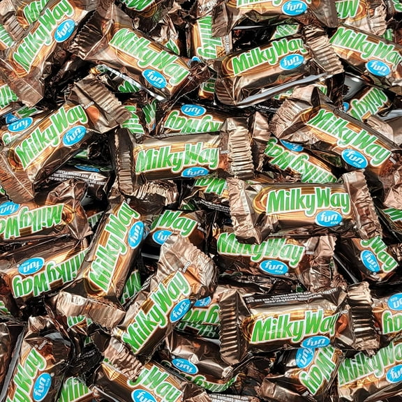 Milky Way Candy Bars - Fun Size Candy in Creamy Carmel, Nougat and Milk Chocolate 2 Pound
