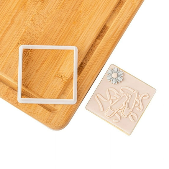 Milue Biscuit Mold 3D Cartoon Icing Cookie Mold Fondant Plastic Material Household