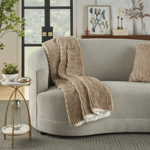 Mina Victory Faux Fur Layered Bunny Cut Beige Throws, 50" x 60"