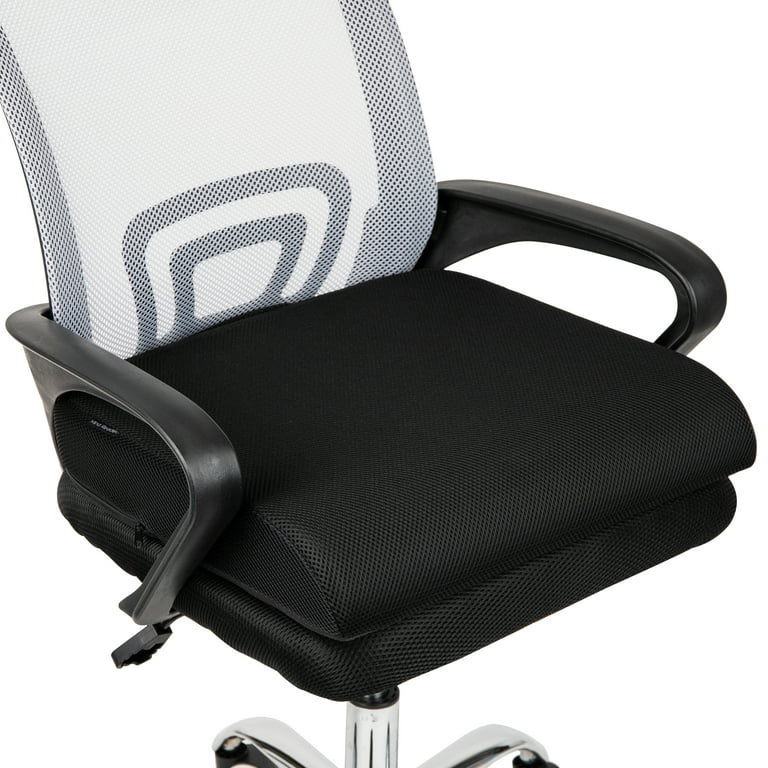 https://i5.walmartimages.com/seo/Mind-Reader-Large-Seat-Cushion-with-Carry-Handle-Perfect-for-Office-Chair-Wheelchair-Cushions-Back-Relief-Black_ebb83240-3795-43e5-9212-7acca7210847.82a4fba7ac87341cc664d4a8a9278951.jpeg?odnHeight=768&odnWidth=768&odnBg=FFFFFF