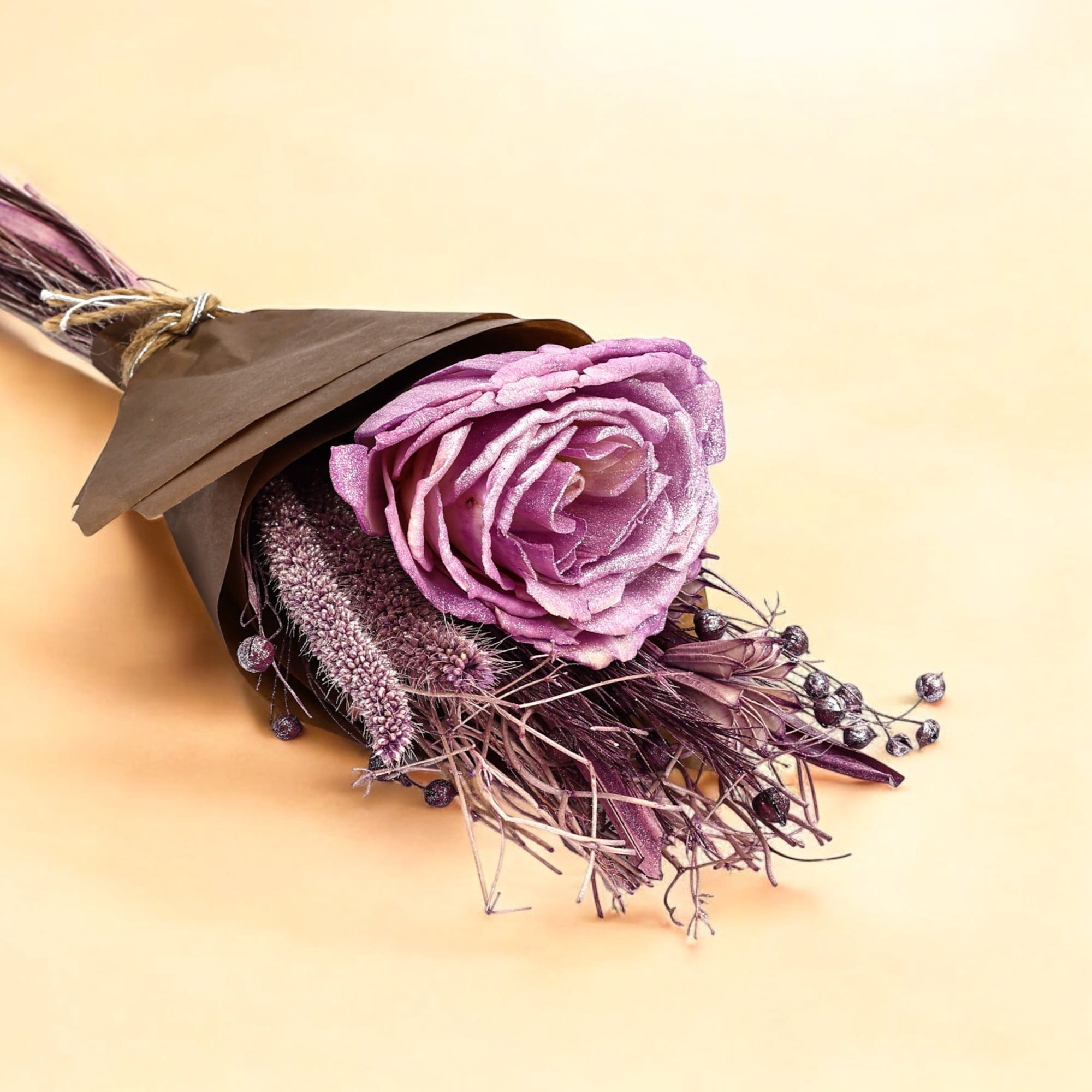 Mini Dried Flower Bouquet with Lavender Rose – 21.5g Lightweight Handmade Floral Decor for Gifting & Home Styling