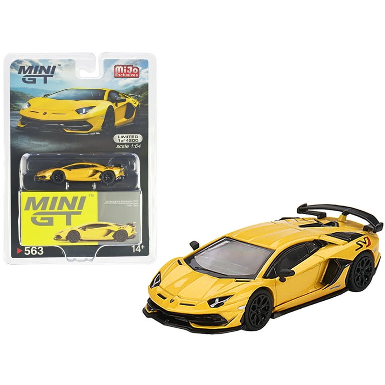 MINI GT Lamborghini Aventador SVJ Green (LorR Random