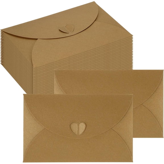 Mini Kraft Paper Envelopes 50 Pack, 4.1x2.8 Inch Gift Card Envelopes with Heart Clasp for DIY Greeting Cards Wedding Party Favors