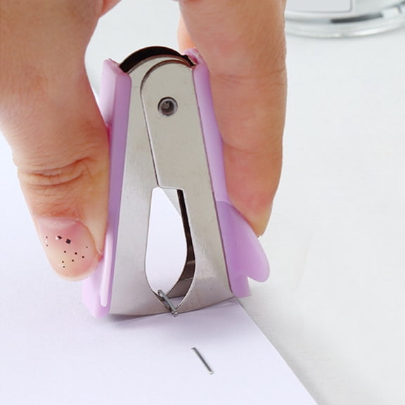 Mini Nail Remover Macaron Color - Energy-Saving Staple Puller, Portable Office Nail Puller for Financial Use - Compact 5x4x2cm, Plastic+Metal Construction