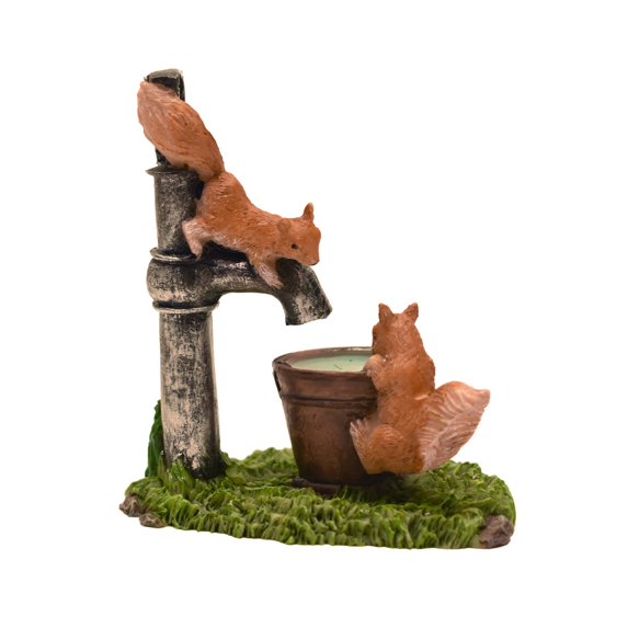 Mini Squirrels Playing Water Pump Fairy Garden Ornament Miniature Dollhouse Supply Decor Accessory