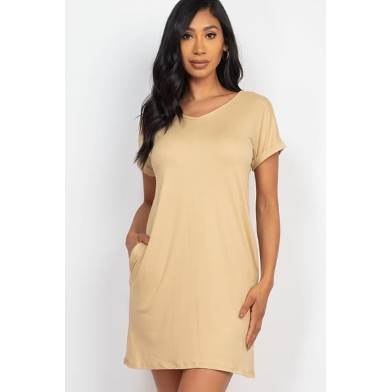 Mini dress with cap sleeves and pockets.