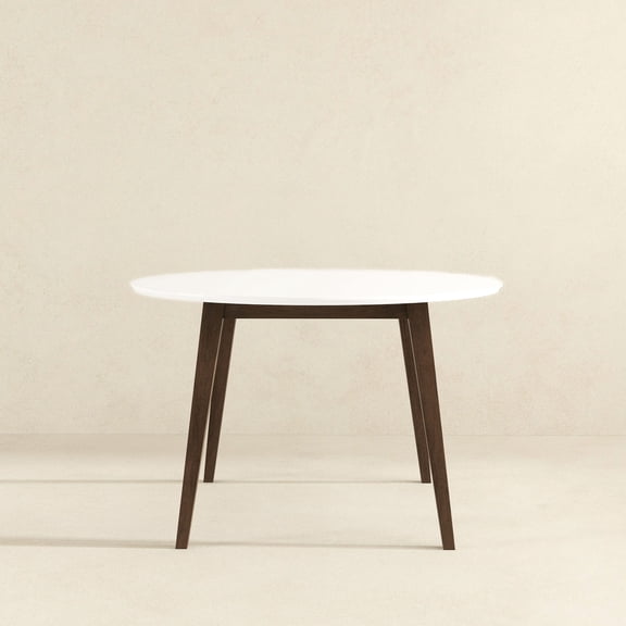 Minimal assembly required table / Comes with tools and instructions