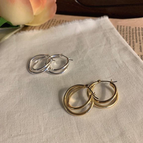 Minimalist Double Hoop earrings