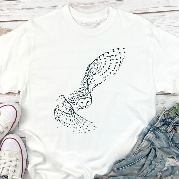 Minimalist Flying Owl Silhouette T-Shirt - Perfect Gift for Nocturnal Bird Lovers