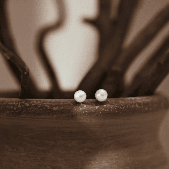 Minimalist Pearl Stud Earrings - Sterling Silver Freshwater Pearl Stud Earrings - Bridal Earrings - Wedding Jewelry - Bridesmaid Gift for Her