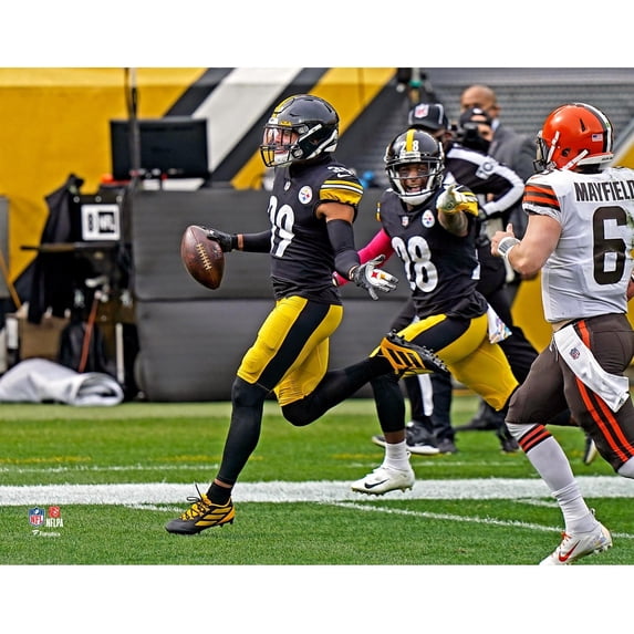 Minkah Fitzpatrick Pittsburgh Steelers Unsigned Running in Interception for Touchdown Photograph