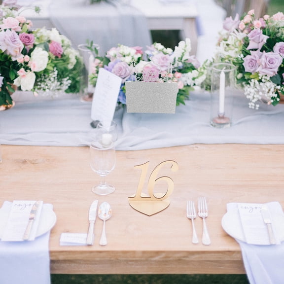Minkissy Chic Khaki Wooden Table Numbers Stable Heart Base for Home Events 10Pcs