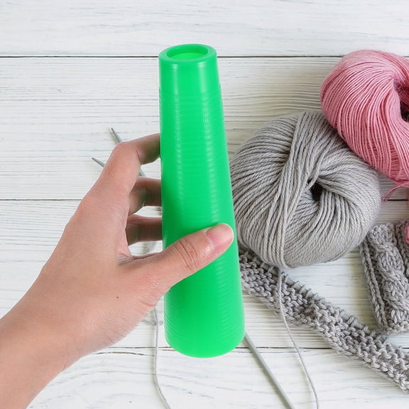 Minkissy 10Pcs Green Plastic Woolen Bobbin Holders Yarn Storage Tubes for Weaving Embroidery Knitting Accessories