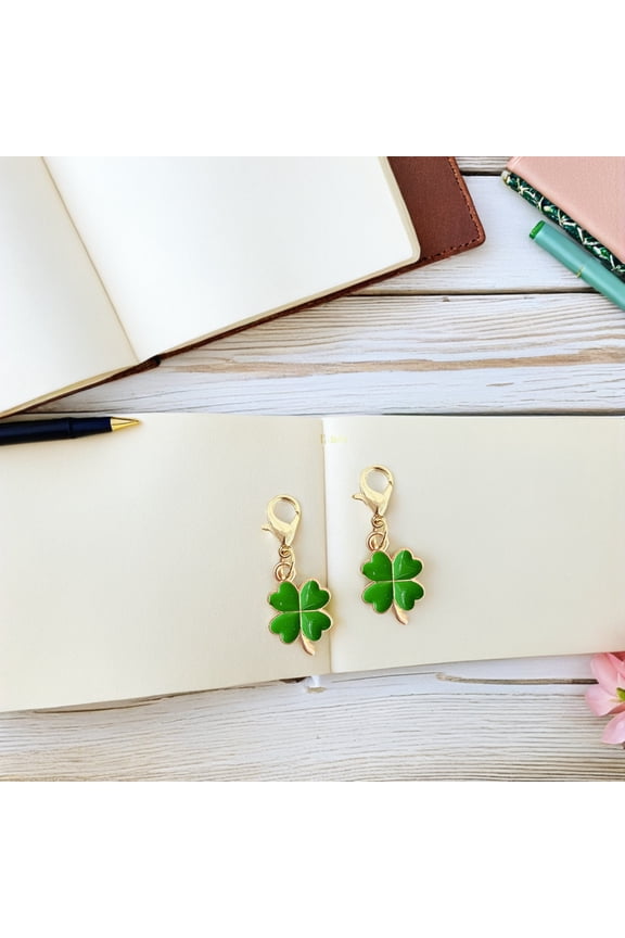 50Pcs Good Luck Keychain Pendants with Elegant Green Metal Design for Bags, Keys, , Party Favors