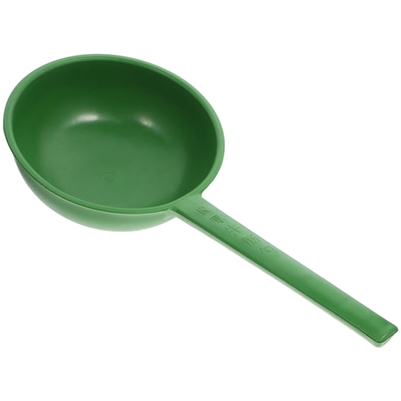Minkissy Green Plastic Garden Ladle Efficient Watering Tool for Plants 1 Piece Lightweight