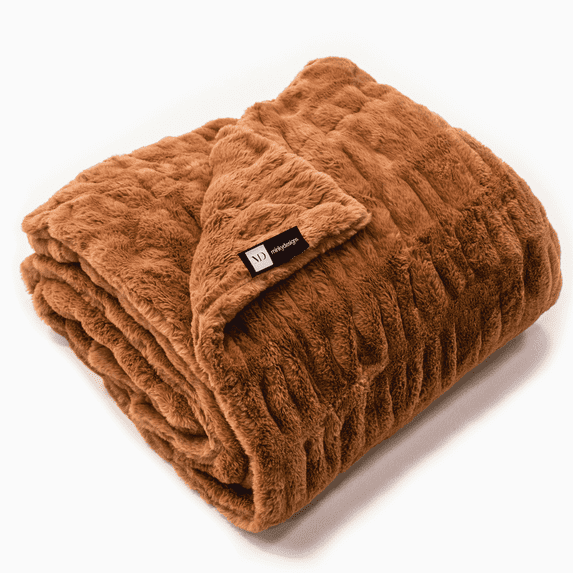 Minky Designs Copper Minky Blanket – Ultra Soft Faux Fur Throw Blanket for Couch, Bed & Home – Fluffy, Warm & Luxurious – Chic Collection (Large, 60x72)