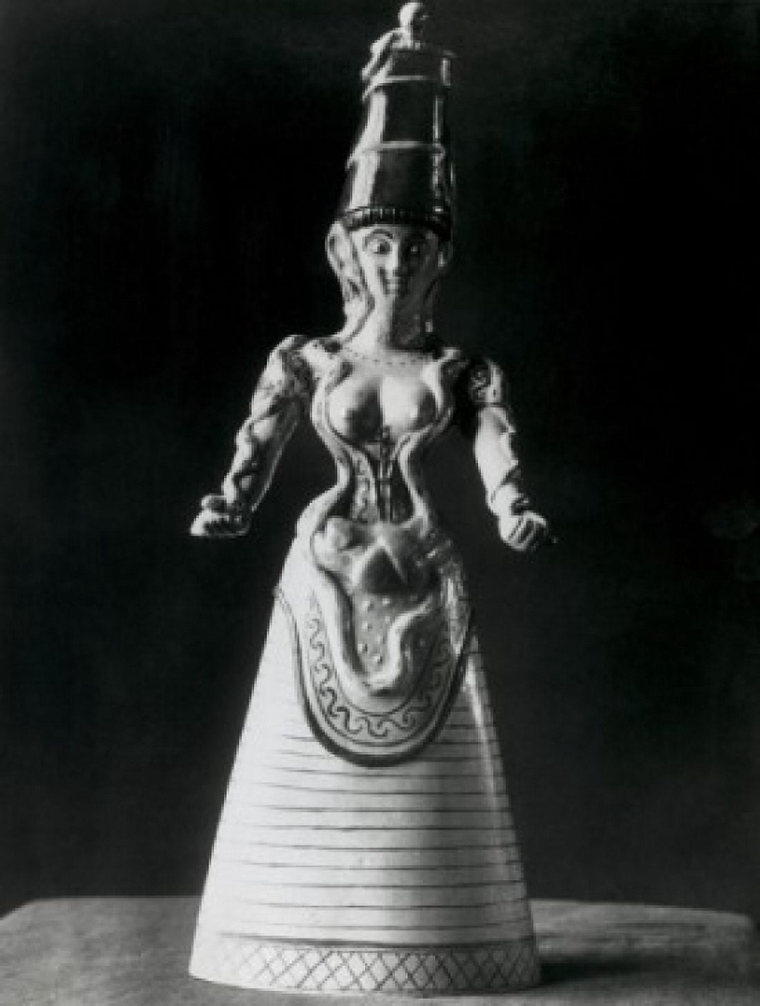 Minoan Majolica Statue Artist Unknown (Greek) Archaeological Museum Florence Italy Canvas Art - (24 x 36)